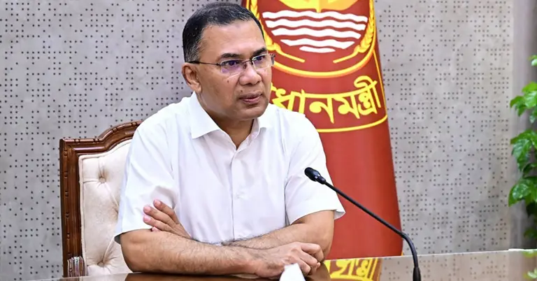 ঢাকার গণপরিবহন ব্যবস্থাপনা নিয়ে বৈঠকে প্রধানমন্ত্রী